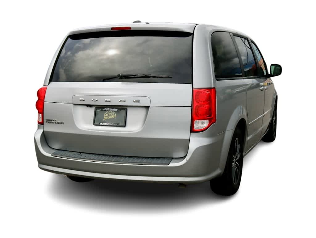 Used 2017 Dodge Grand Caravan SE FWD image 6