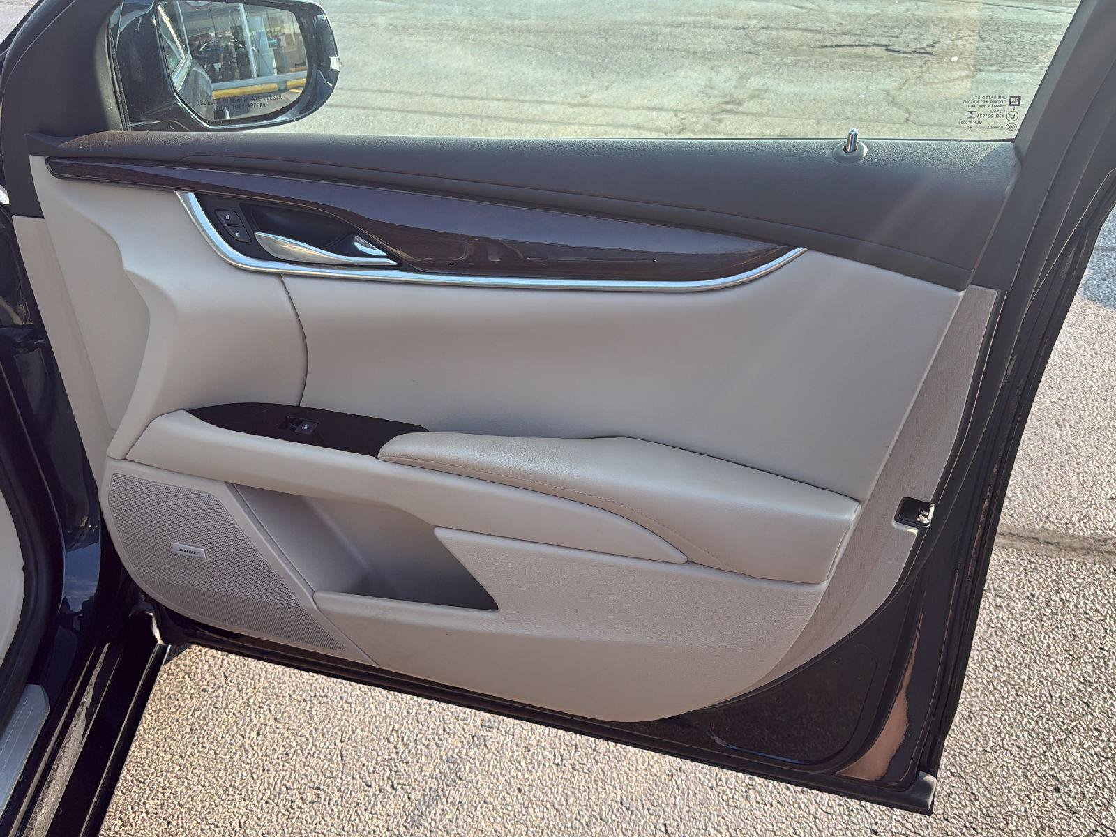 Used 2013 Cadillac XTS Luxury w/ Driver Awareness Package FWD image 31