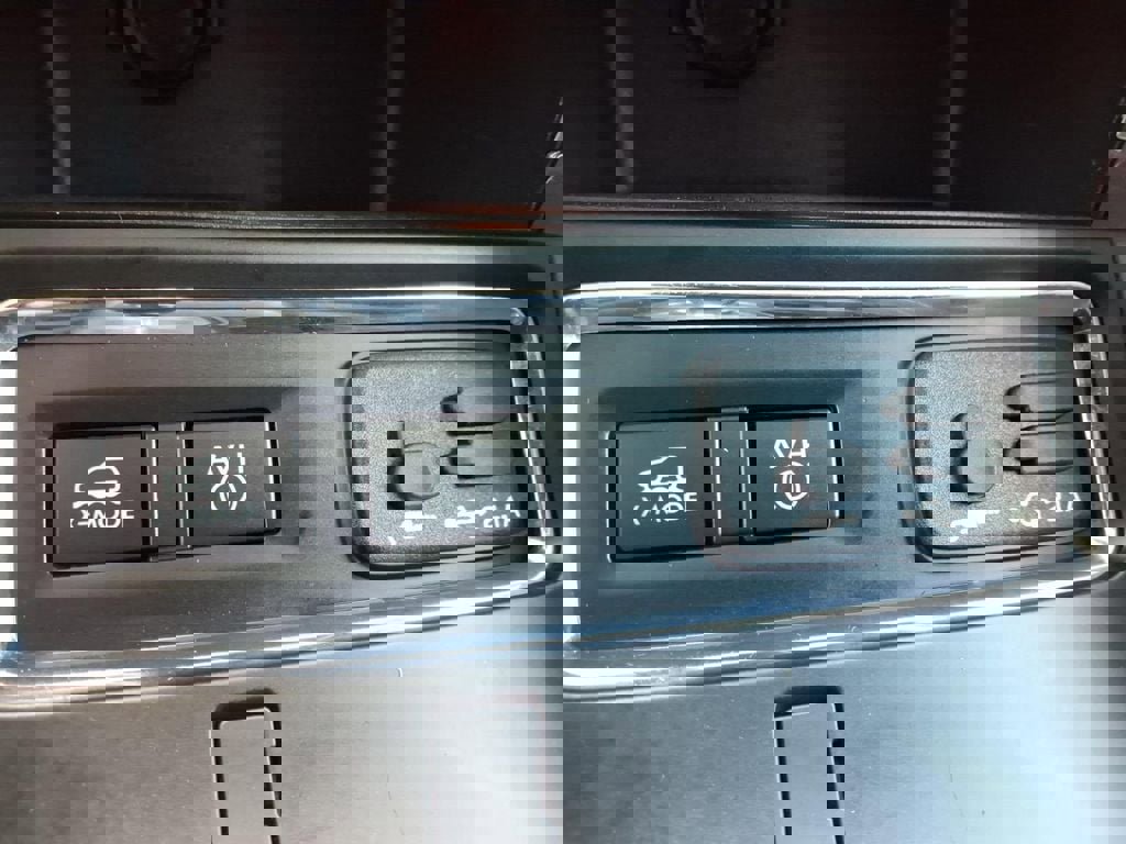 Used 2021 Subaru Ascent Premium w/ Convenience Package image 30