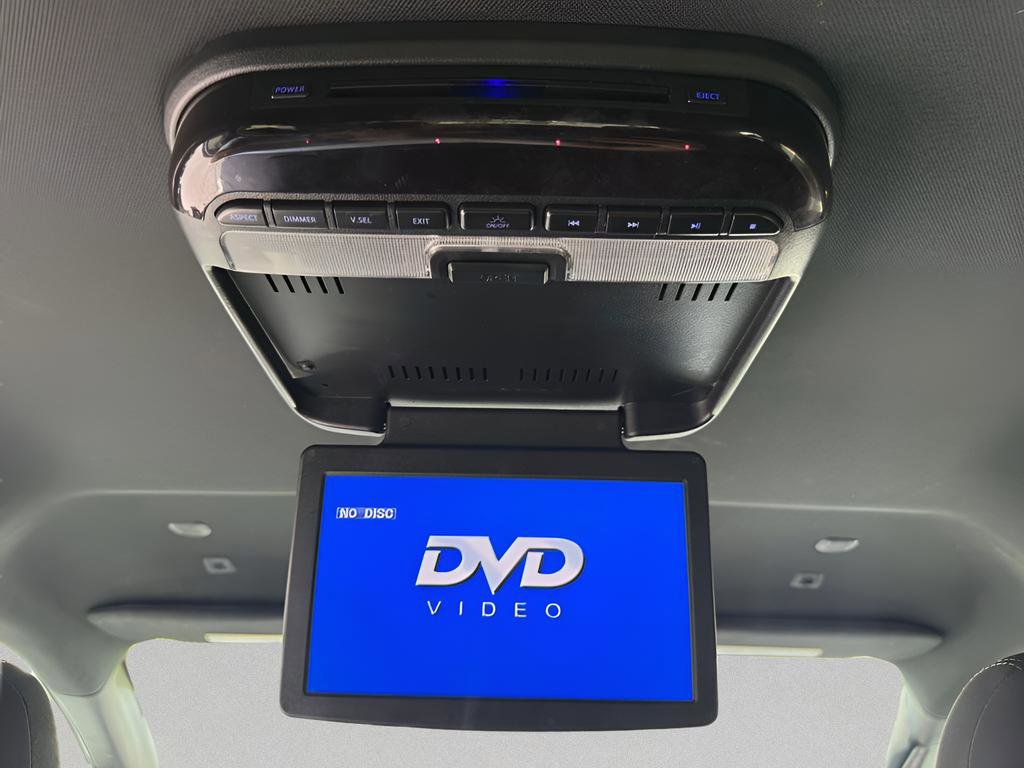 Used 2018 Chrysler Pacifica Touring Plus w/ S Appearance Package FWD image 32