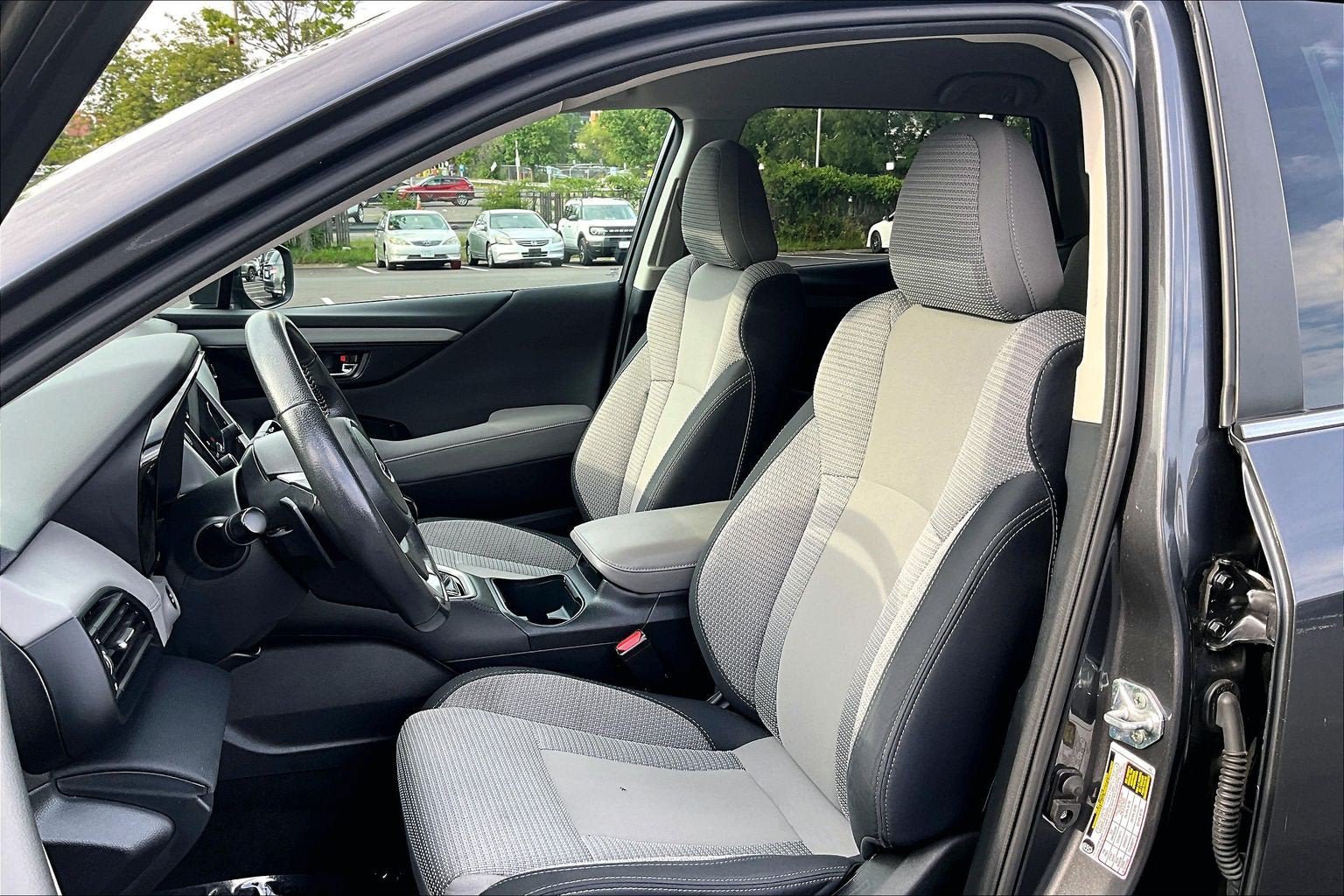 Used 2024 Subaru Outback Premium AWD/4WD image 22