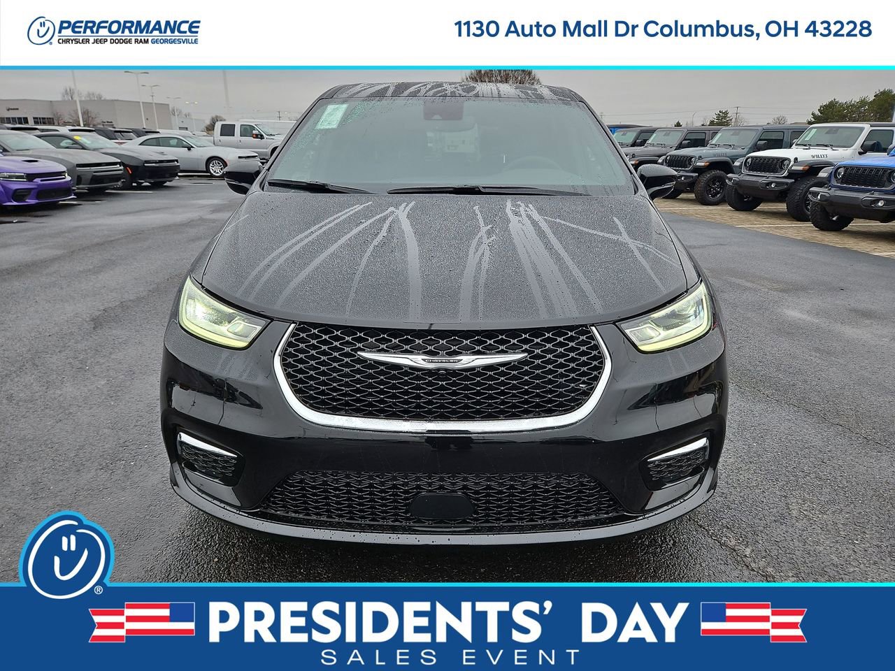 New 2026 Chrysler Pacifica Select image 2