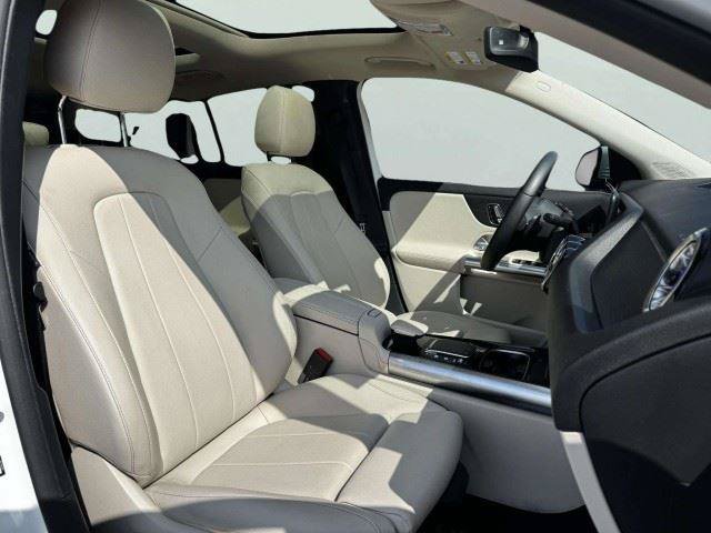 Used 2023 Mercedes-Benz GLA 250 w/ Premium Package image 47