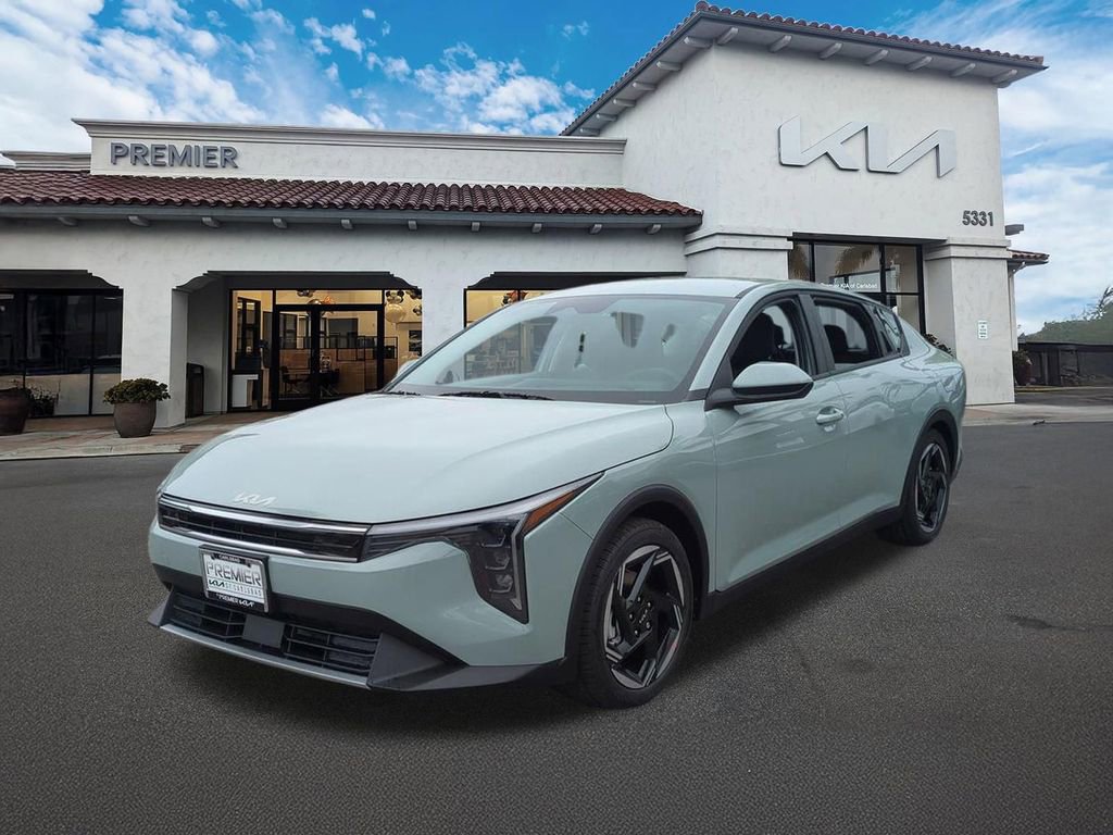 New 2026 Kia K4 LXS image 4