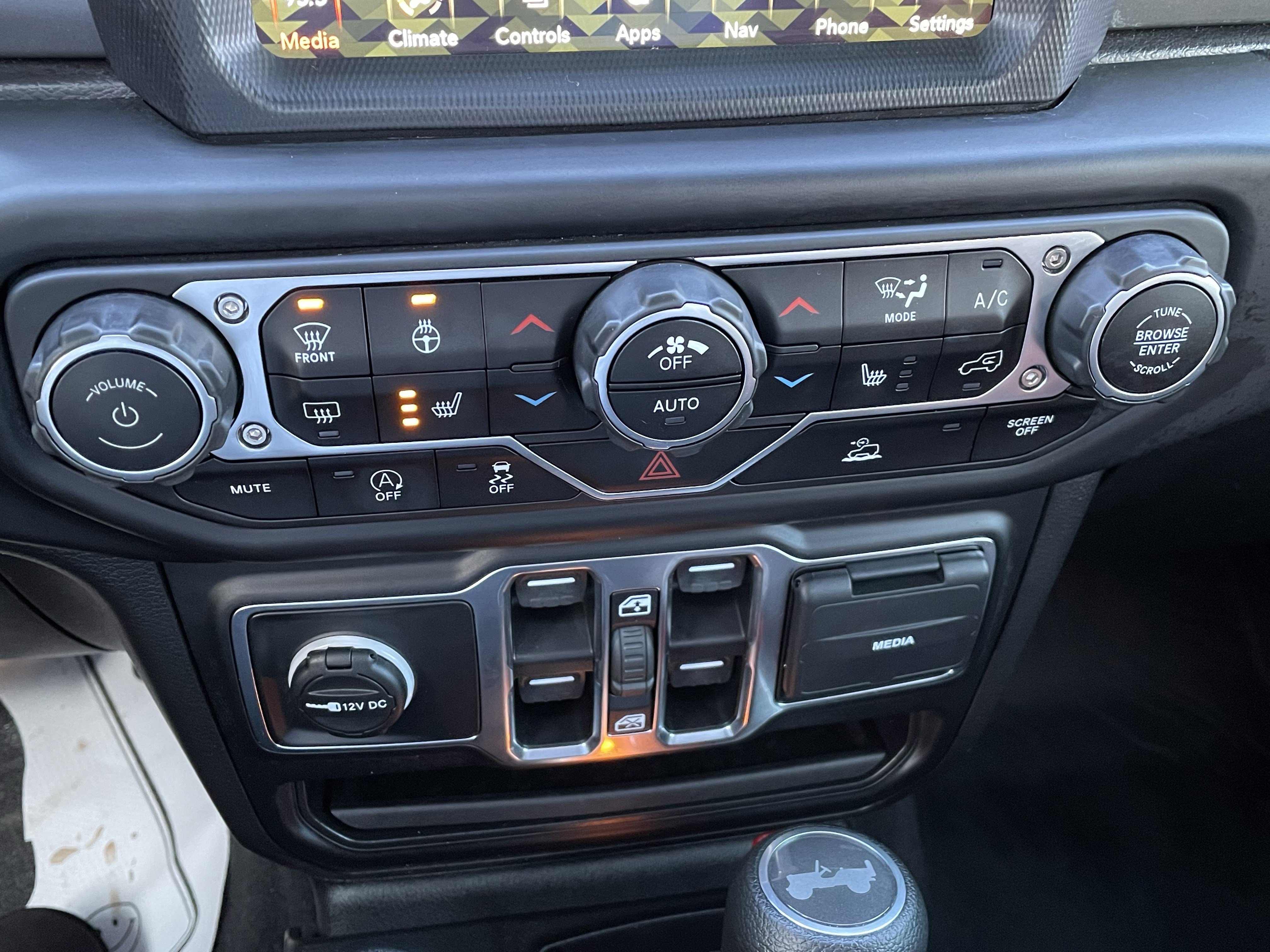 Used 2023 Jeep Wrangler Sport image 23