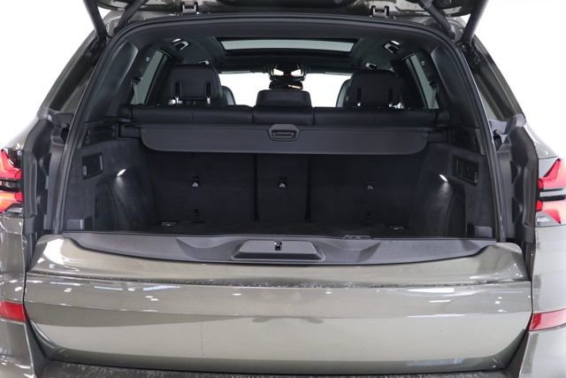Used 2024 BMW X5 xDrive40i w/ M Sport Package AWD/4WD image 40