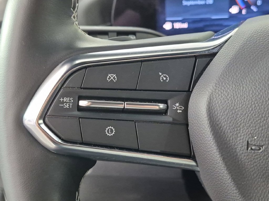 Certified 2026 Chevrolet Traverse LT FWD image 19