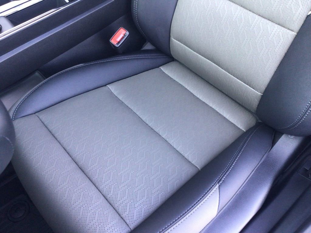 New 2026 Chevrolet Equinox LT w/ Convenience Package II image 9