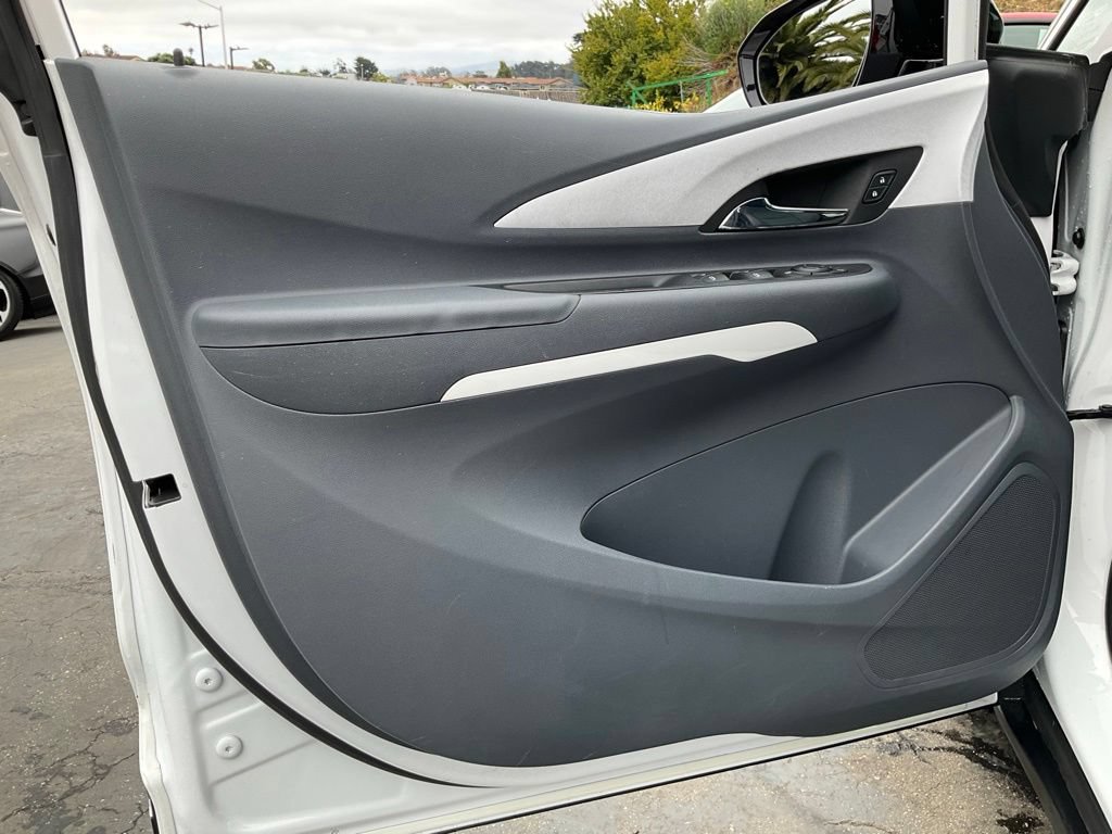 Used 2017 Chevrolet Bolt Premier FWD image 22