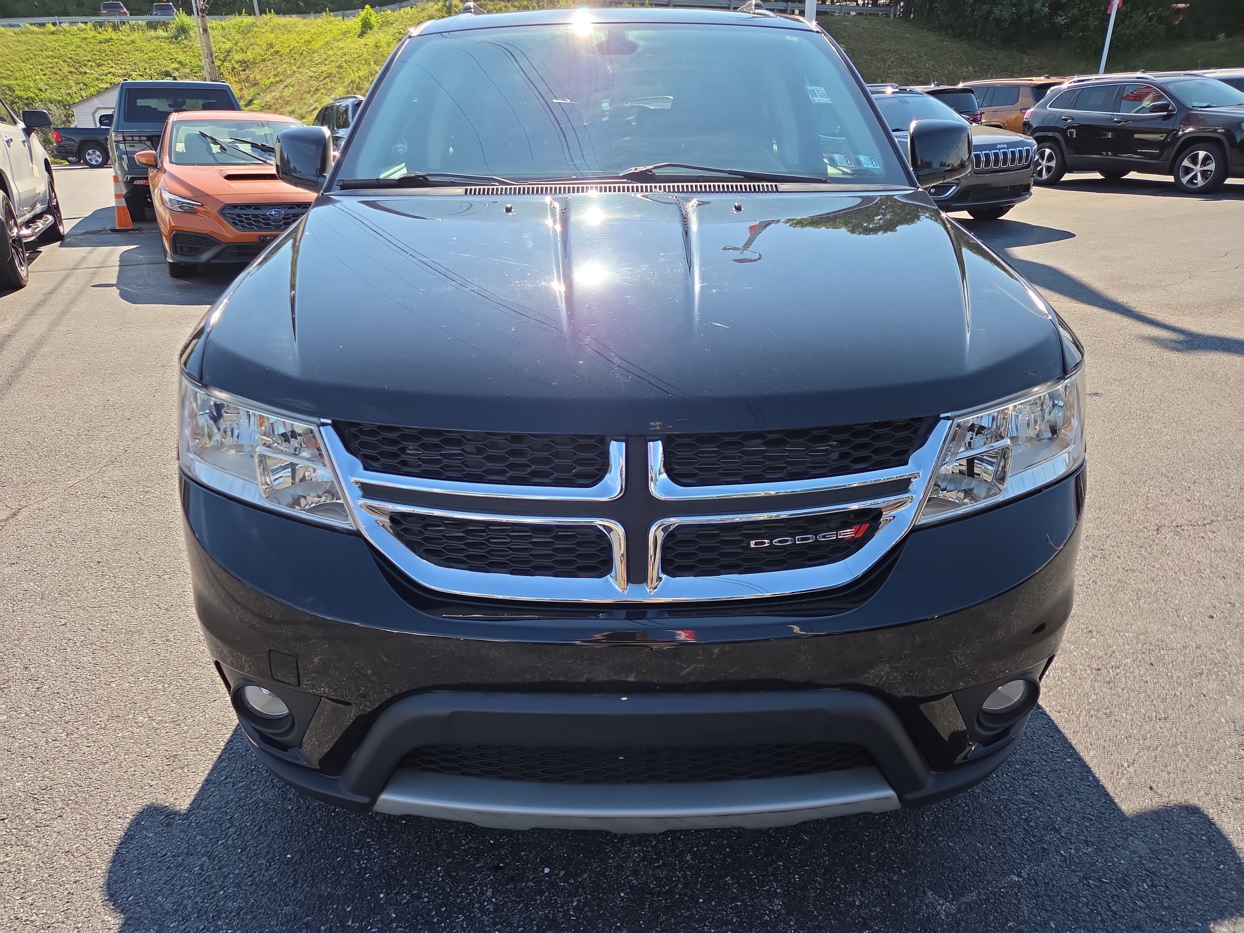 Used 2019 Dodge Journey SE FWD image 9