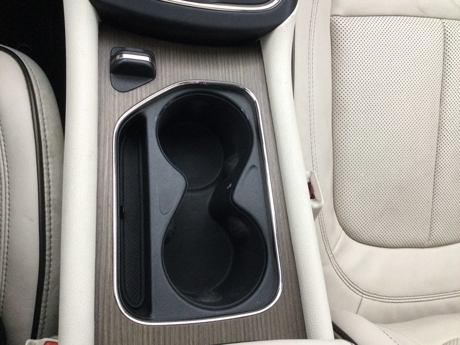 Used 2015 Chrysler 200 C w/ Navigation & Sound Group I image 27