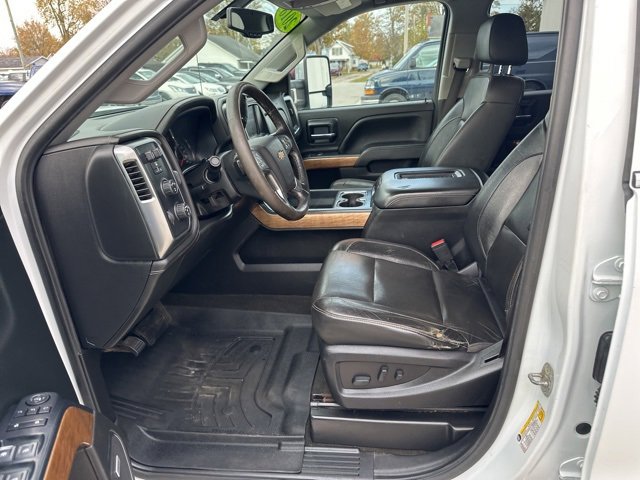 Used 2018 Chevrolet Silverado 3500 LTZ image 9