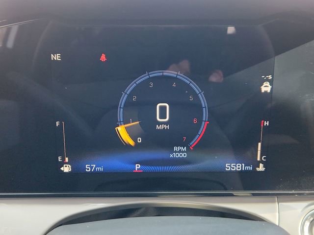 Used 2025 Chevrolet Trax LT w/ LT Convenience Package image 37