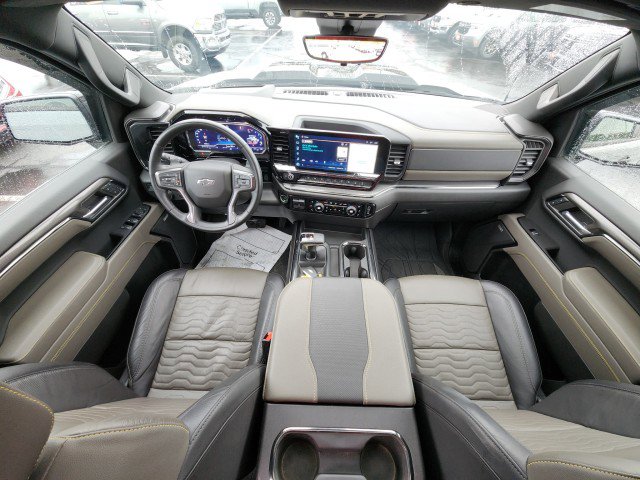 Used 2024 Chevrolet Silverado 1500 ZR2 w/ Technology Package image 33