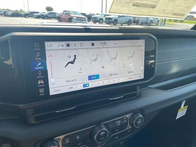 New 2025 Jeep Gladiator Sport image 15