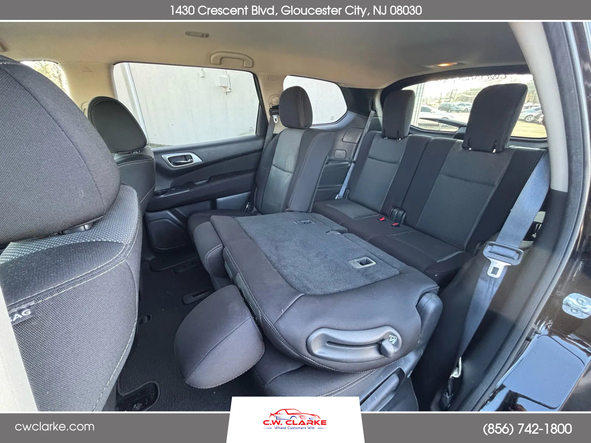 Used 2017 Nissan Pathfinder S image 24