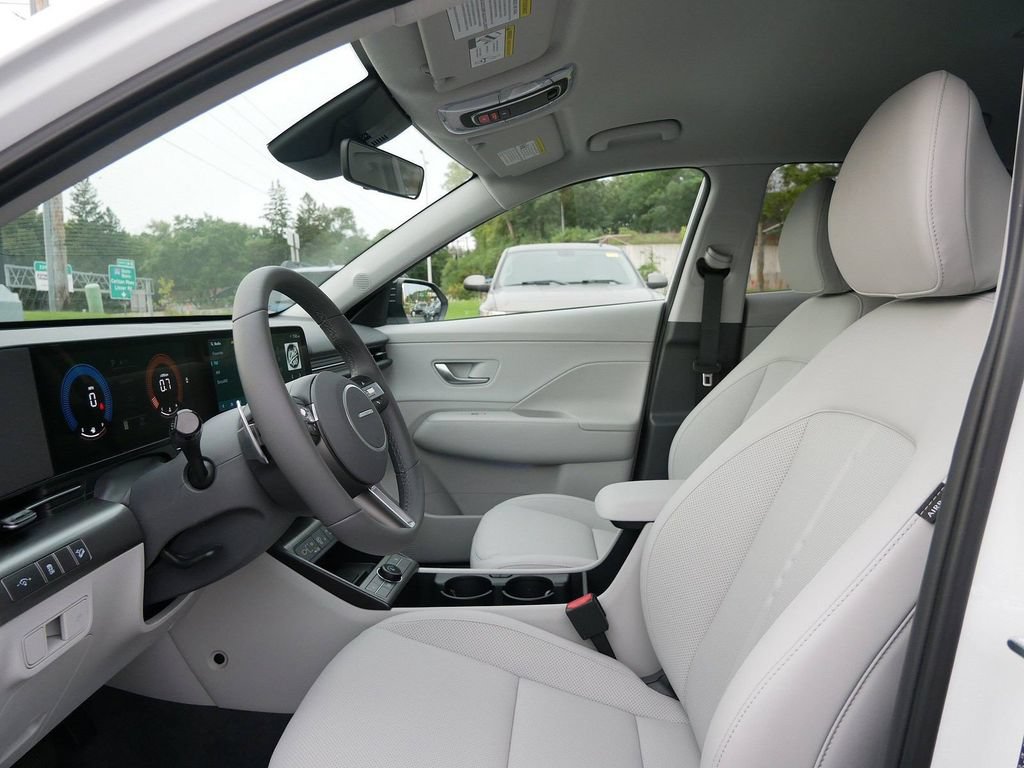 Used 2026 Hyundai Kona SEL Premium AWD/4WD image 7