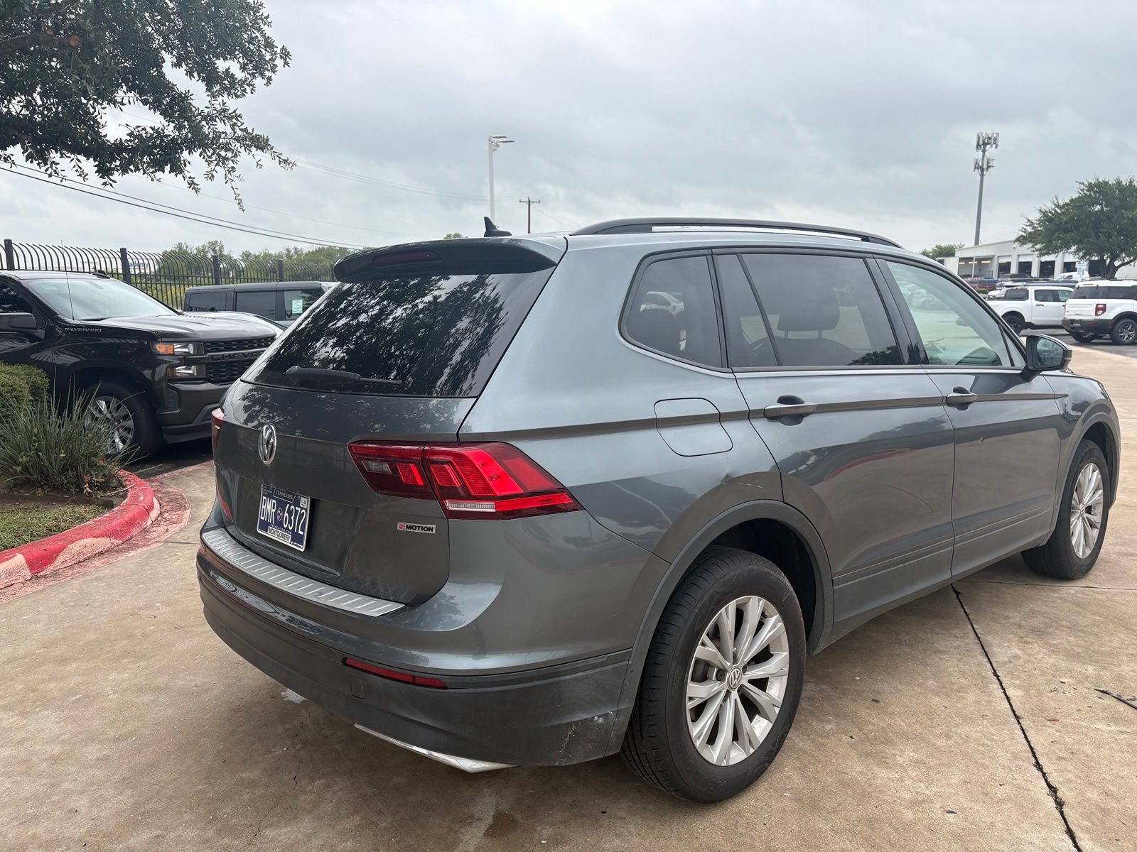 Used 2020 Volkswagen Tiguan S w/ 3rd Row Seat Package AWD/4WD image 5