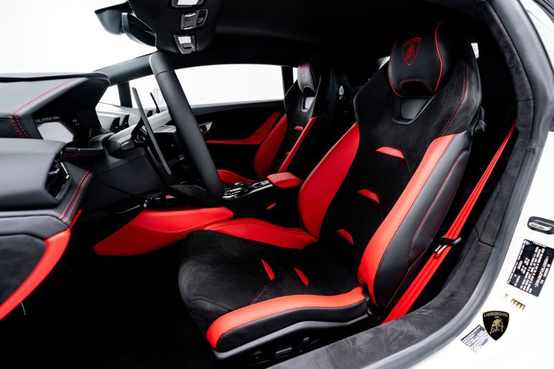 Used 2024 Lamborghini Huracan Tecnica image 30