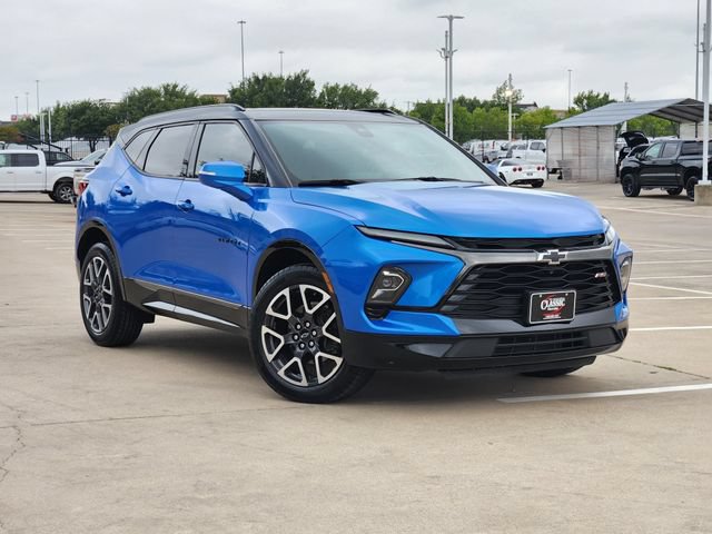 Used 2024 Chevrolet Blazer RS w/ Driver Confidence II Package FWD image 2