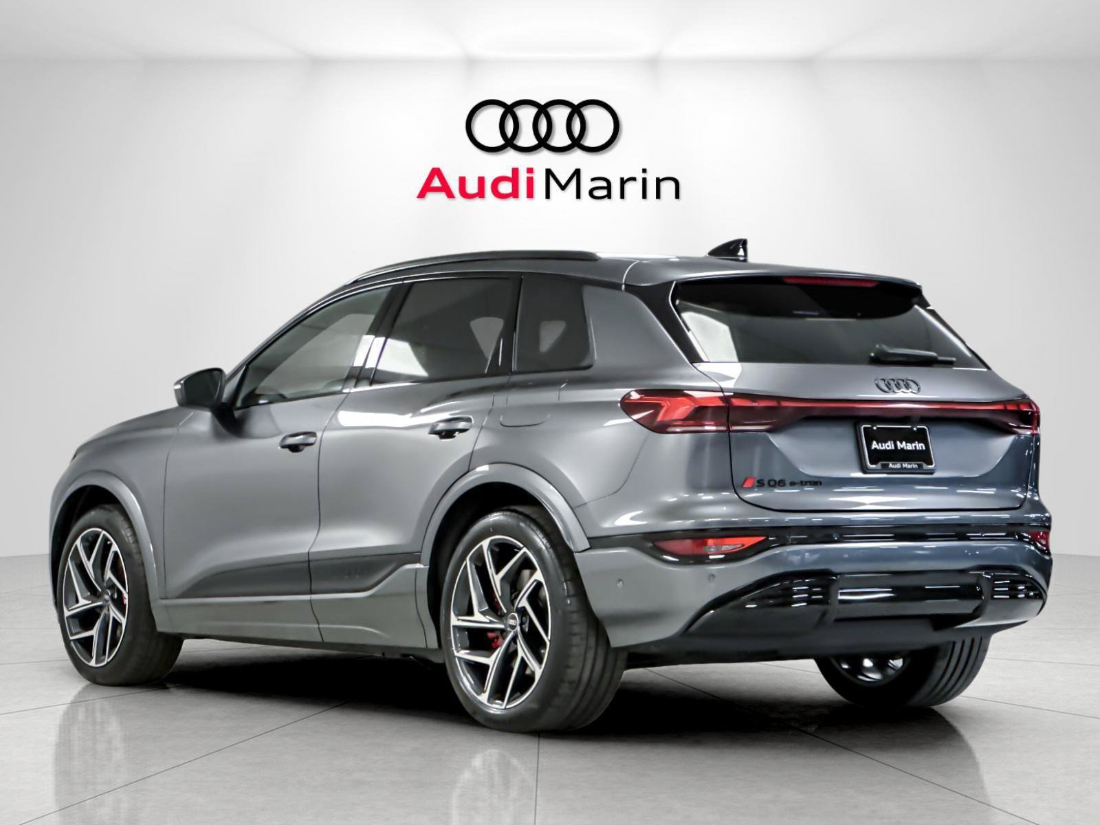 New 2027 Audi SQ6 e-tron Premium Plus AWD/4WD image 3