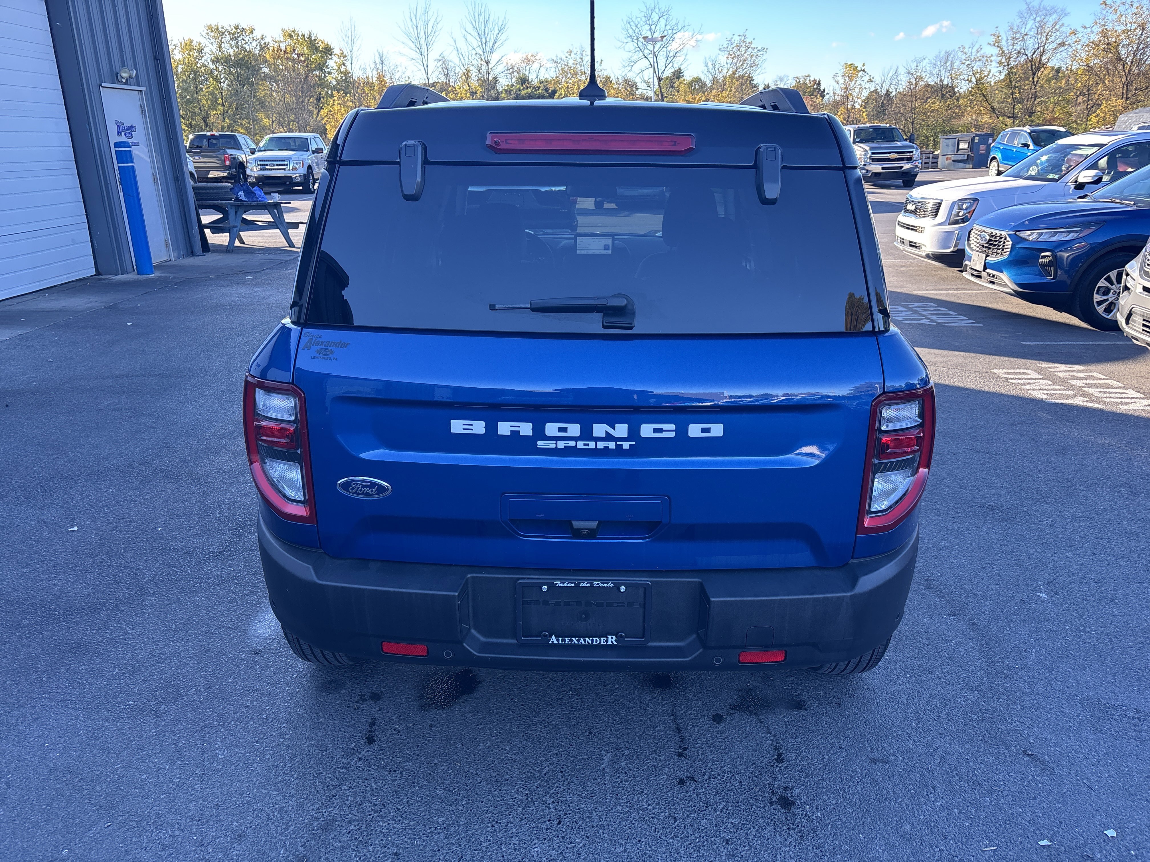 Used 2024 Ford Bronco Sport Outer Banks w/ Tech Package video 4