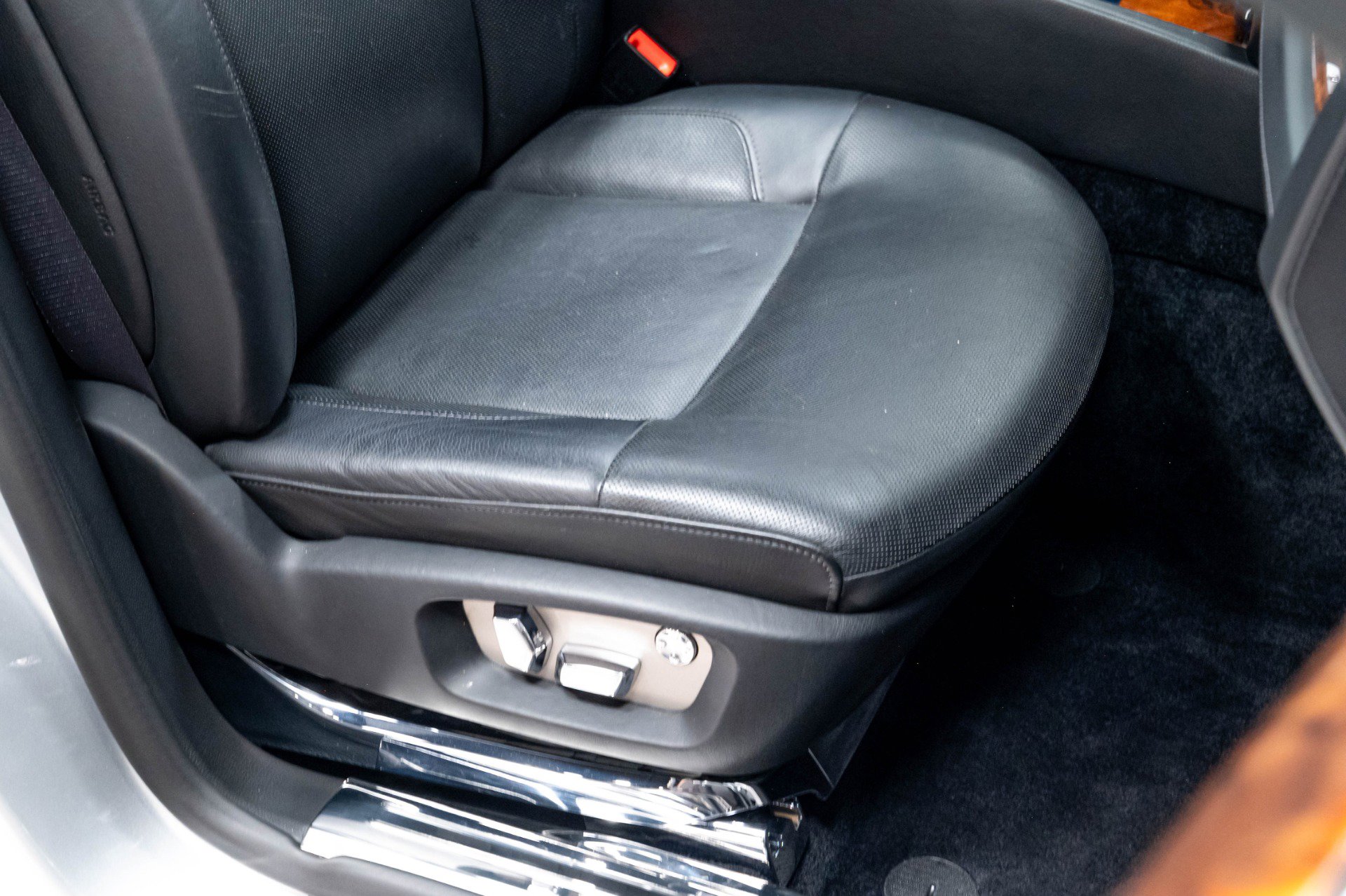 Used 2012 Rolls-Royce Ghost RWD image 27