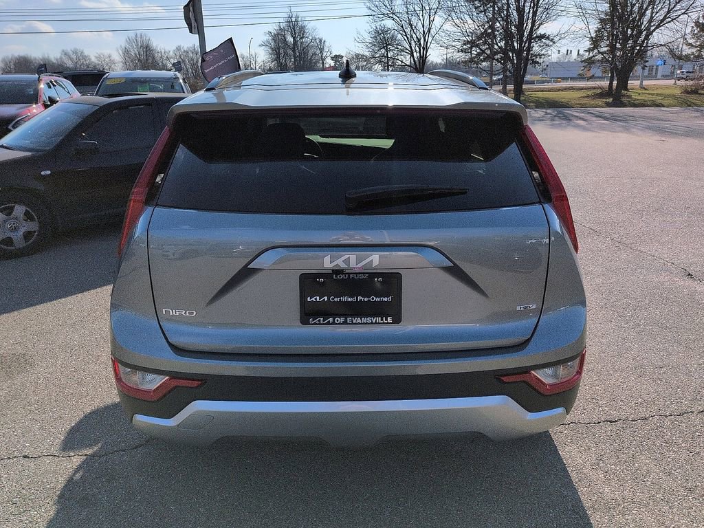 Certified 2025 Kia Niro LX image 6
