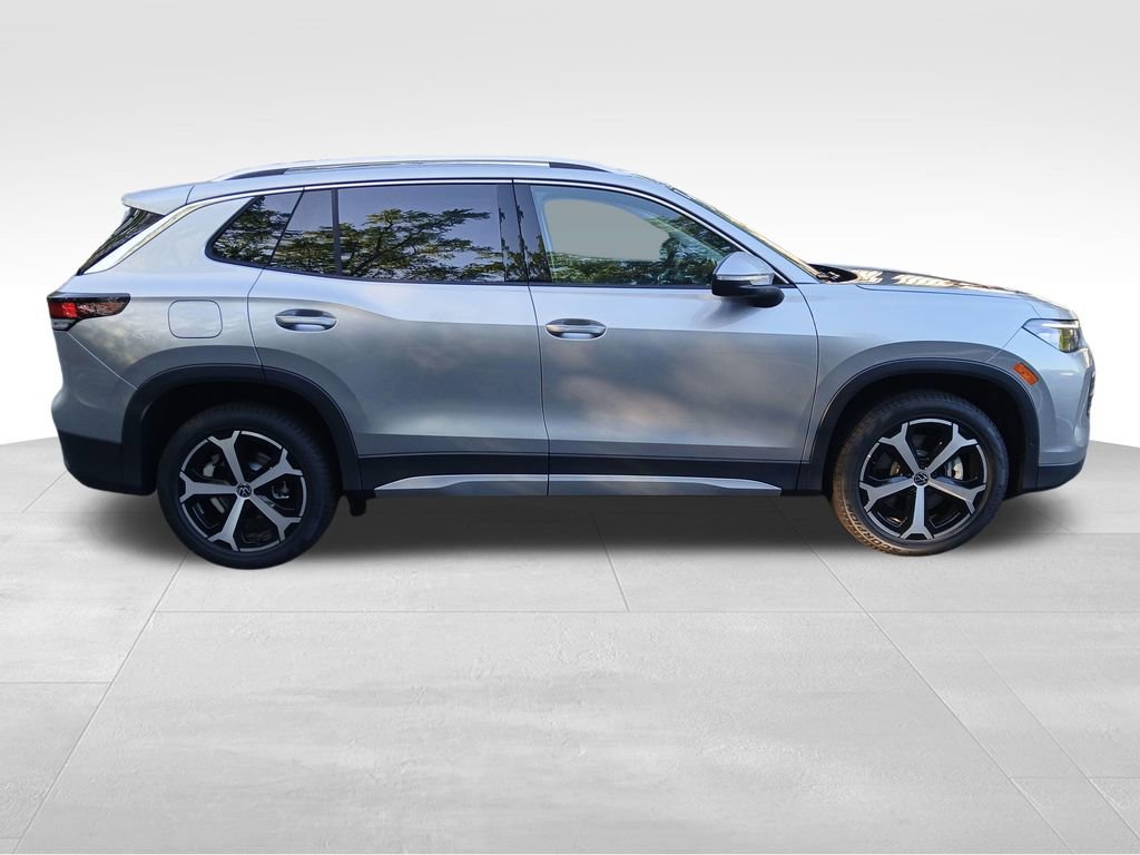 New 2026 Volkswagen Tiguan SE image 6