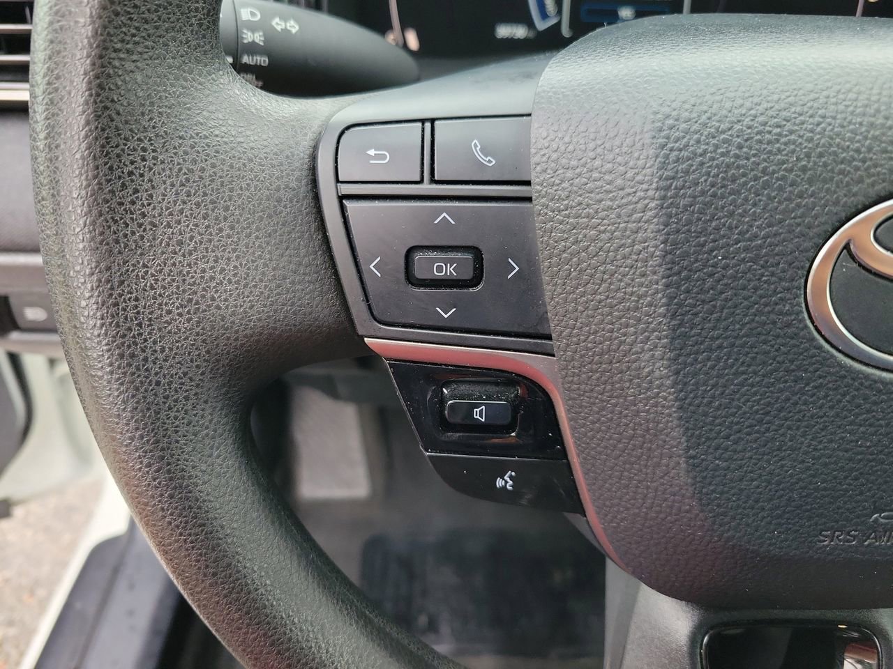 Used 2025 Toyota Camry LE image 20