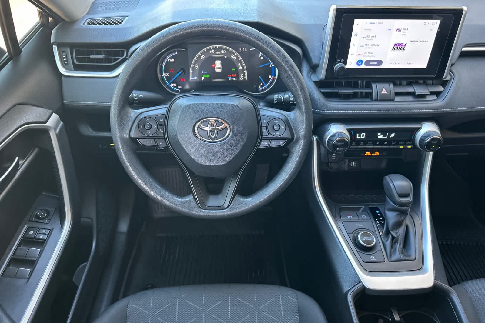 Used 2025 Toyota RAV4 XLE w/ Convenience Package AWD/4WD image 13