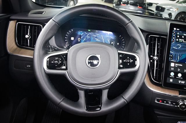 Certified 2026 Volvo XC60 B5 Plus AWD/4WD image 9