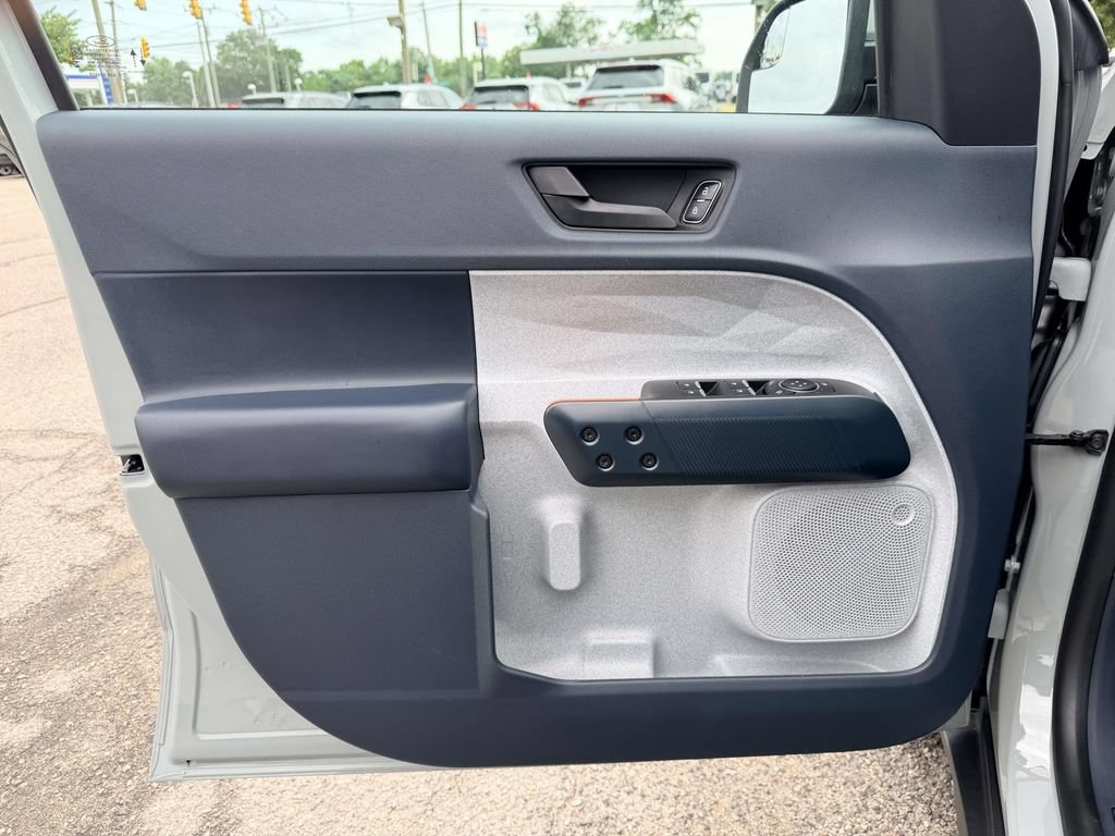 Used 2023 Ford Maverick XLT w/ XLT Luxury Package FWD image 18