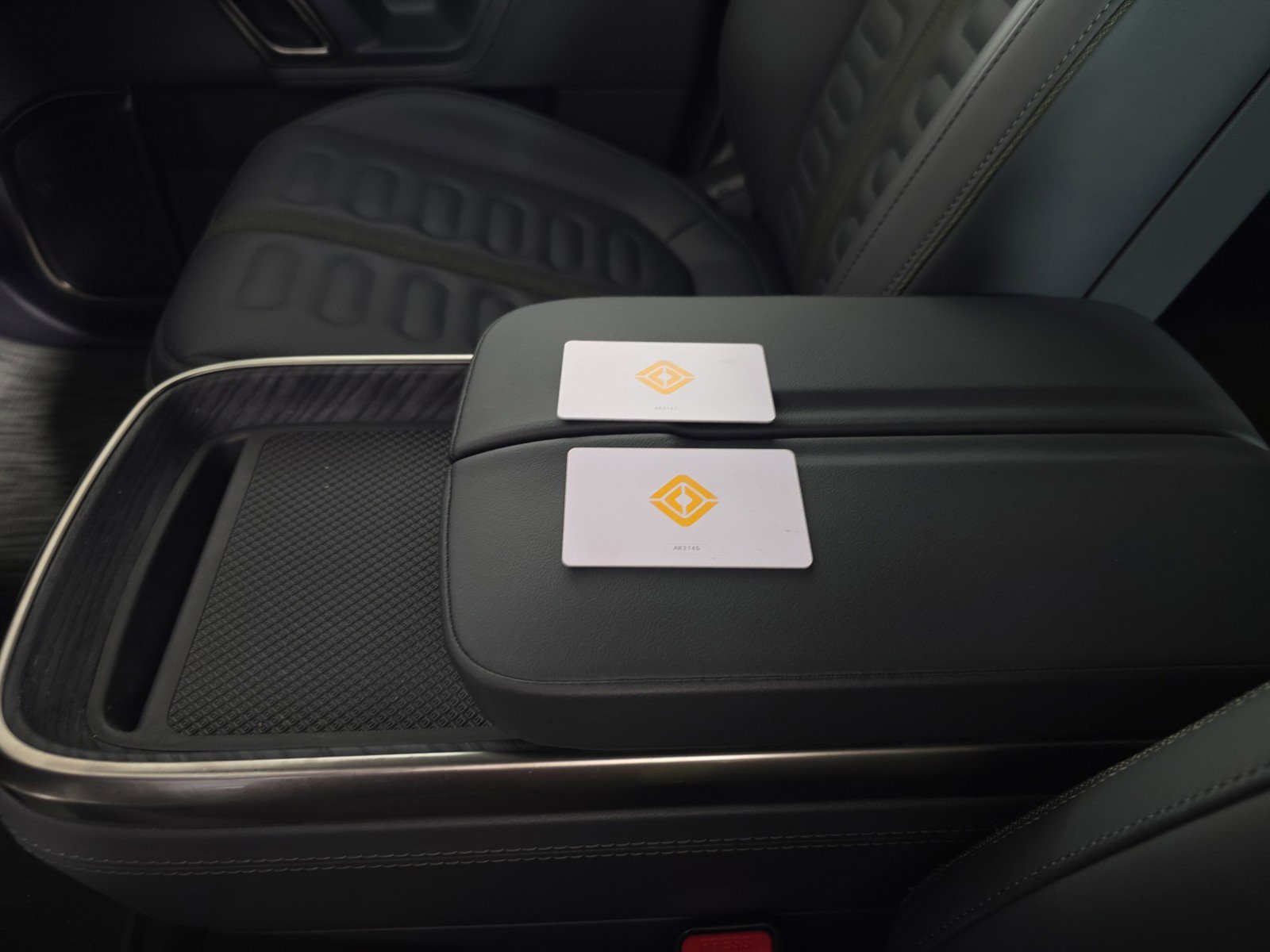 Used 2024 Rivian R1T Adventure AWD/4WD image 29