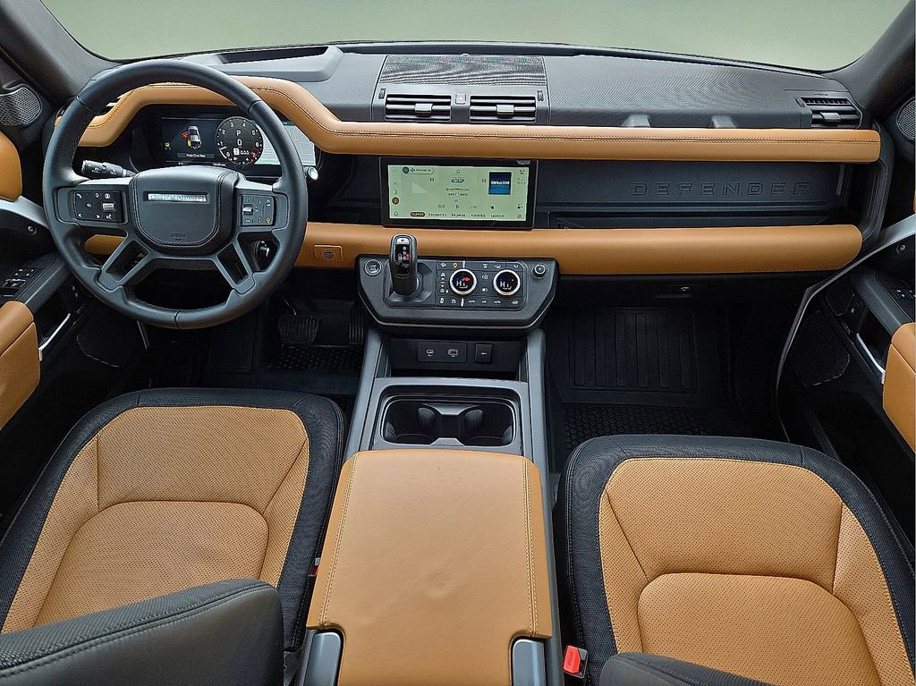 Used 2024 Land Rover Defender 110 X-Dynamic SE image 17