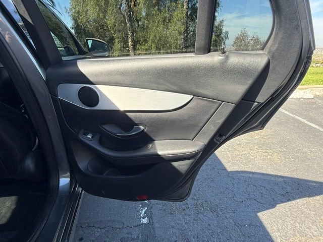 Used 2019 Mercedes-Benz GLC 300 image 12