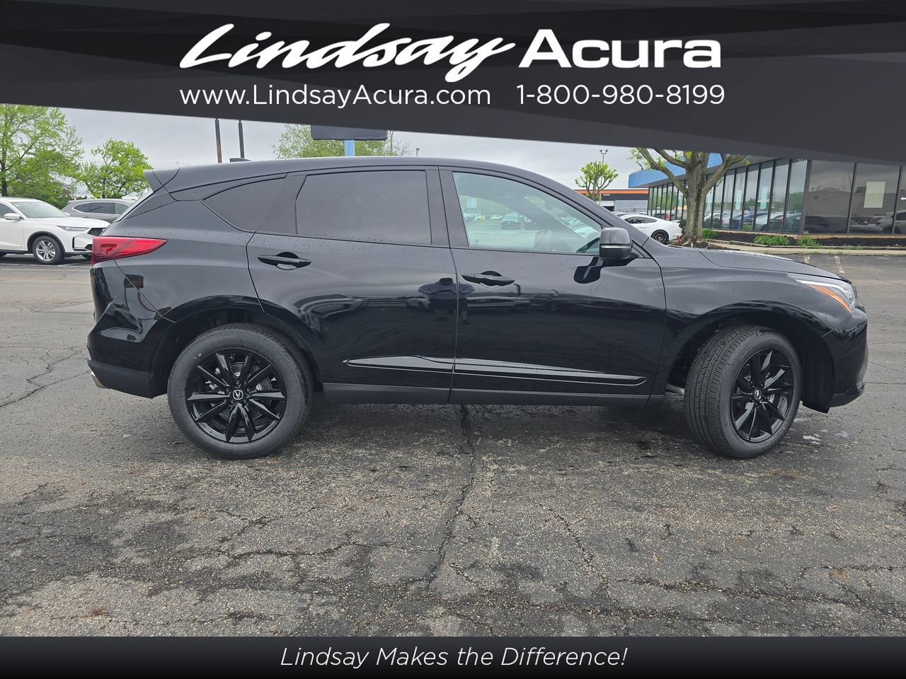 New 2026 Acura RDX SH-AWD image 3