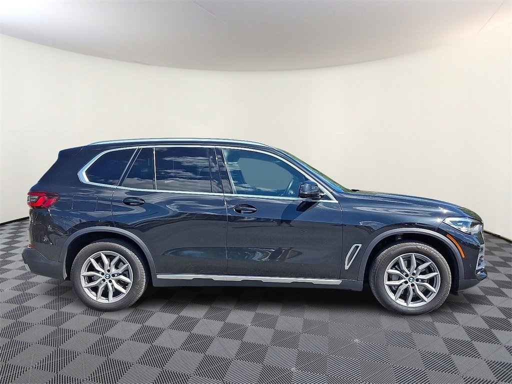 Used 2022 BMW X5 xDrive40i w/ Premium Package image 10