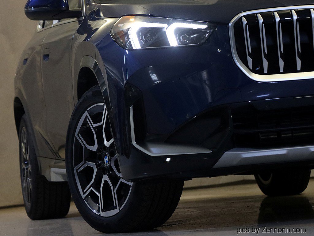 New 2025 BMW X1 xDrive28i w/ Convenience Package image 4