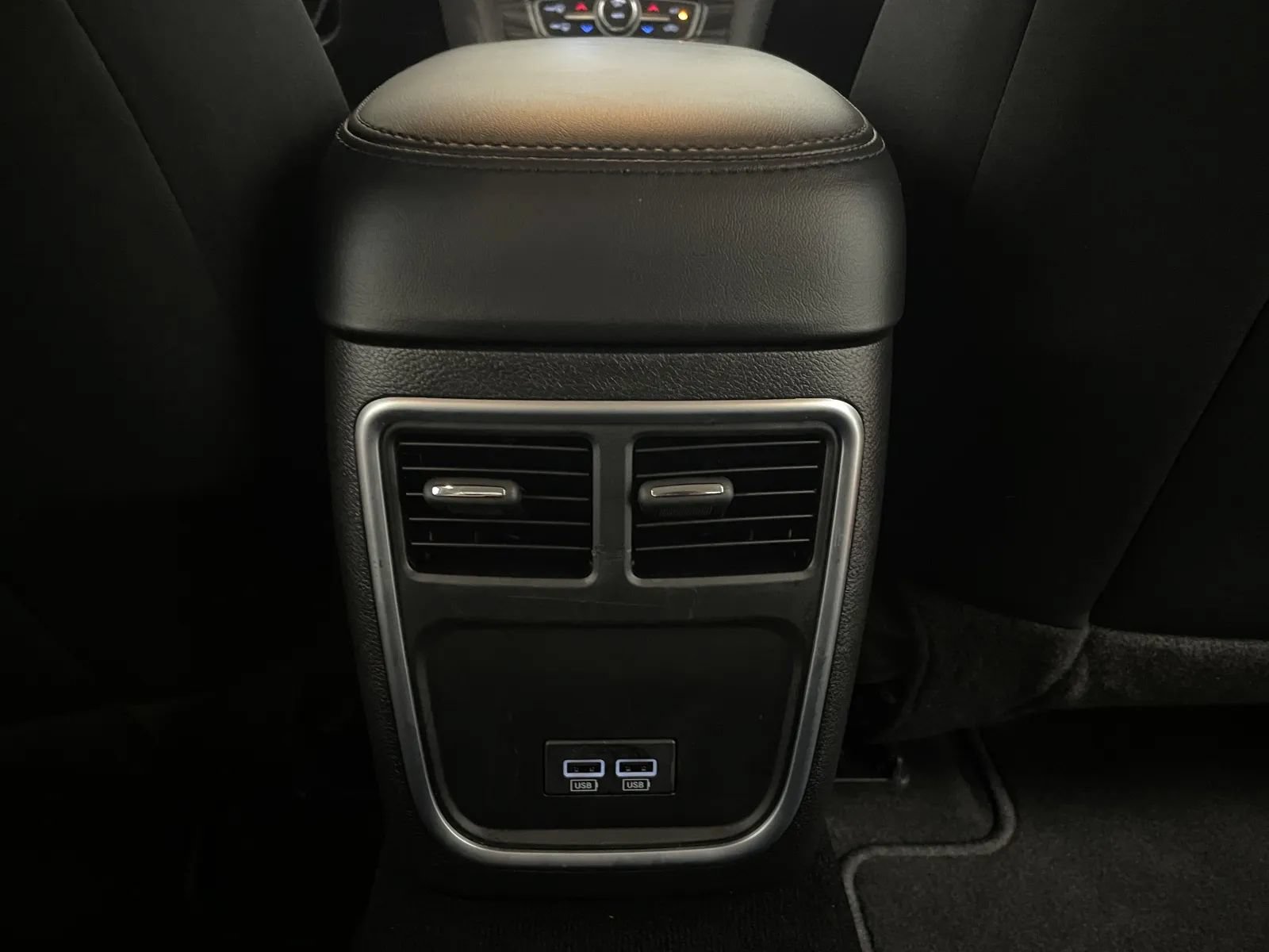 Used 2022 Chrysler 300 Touring AWD/4WD image 28
