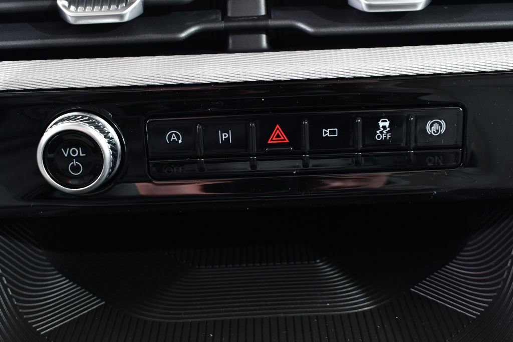 New 2026 Ford Explorer Active AWD/4WD image 30