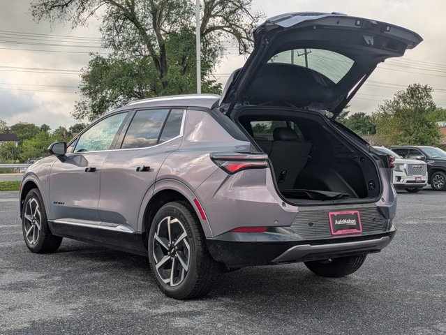 New 2025 Chevrolet Equinox EV LT w/ LPO, Blackout Package image 9