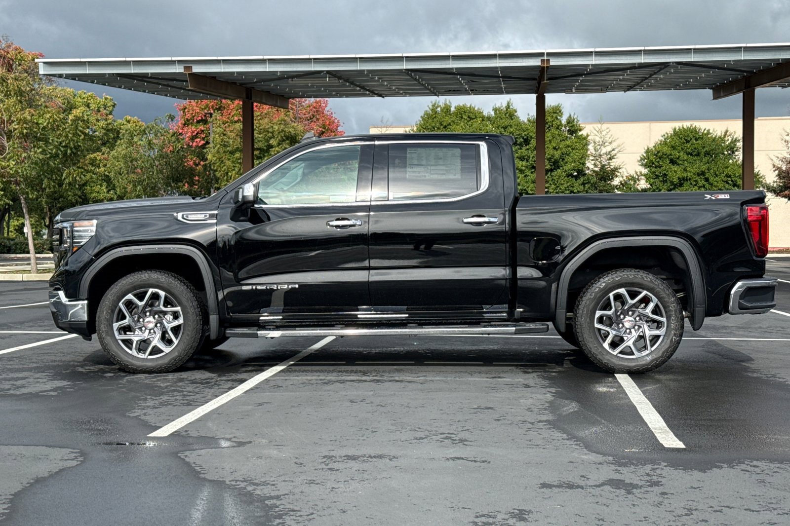 New 2026 GMC Sierra 1500 SLT w/ SLT Premium Package image 8