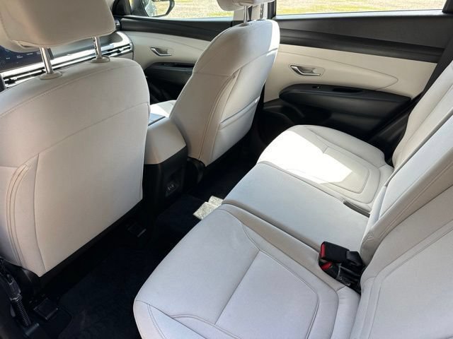 Certified 2025 Hyundai Tucson SE AWD/4WD image 17