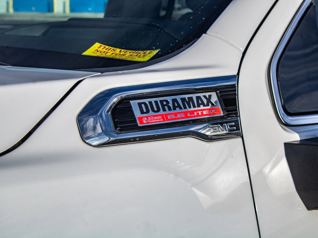 Used 2022 GMC Sierra 3500 Denali w/ Denali Ultimate Package image 9