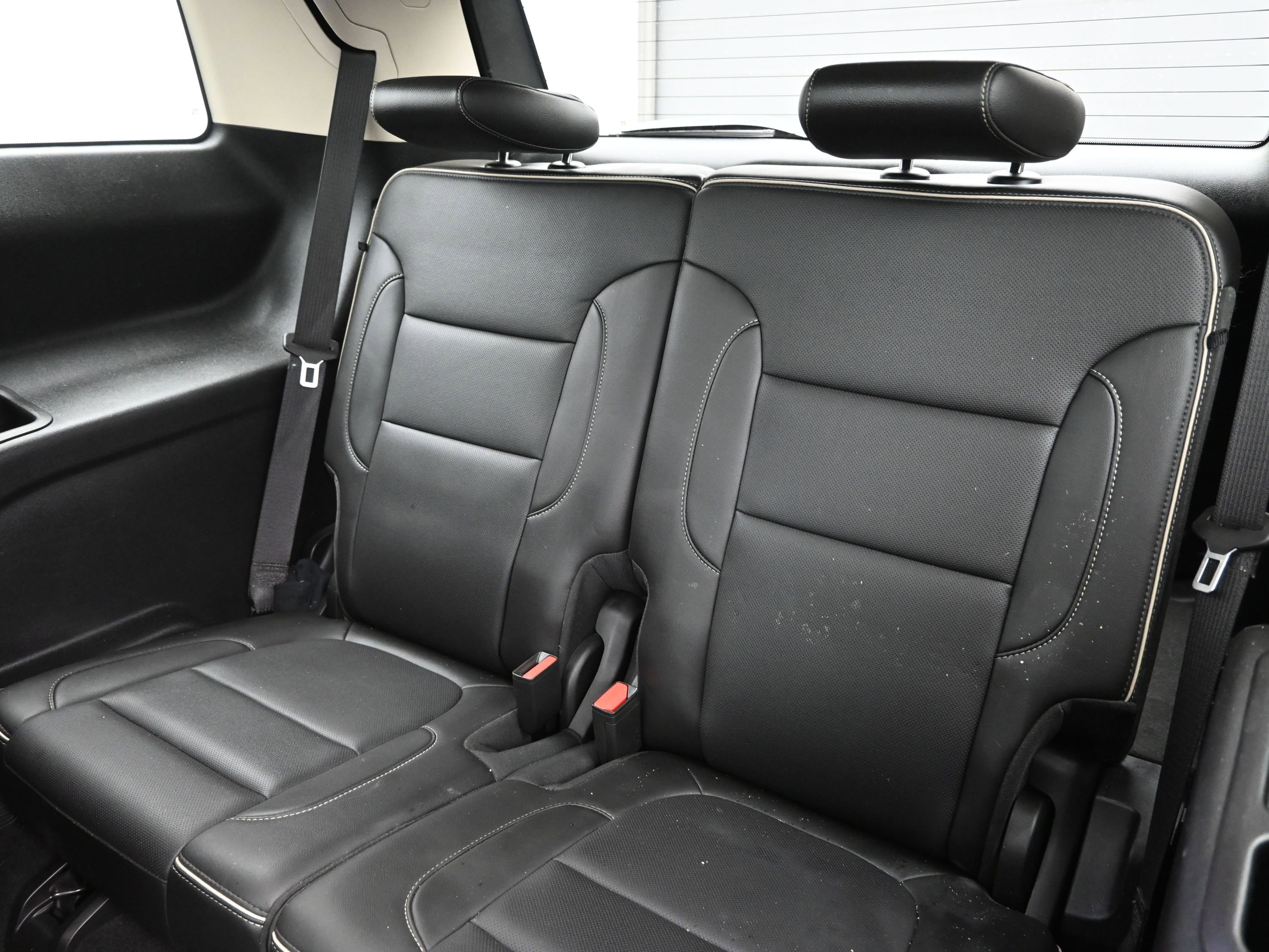 Used 2021 GMC Acadia Denali image 23