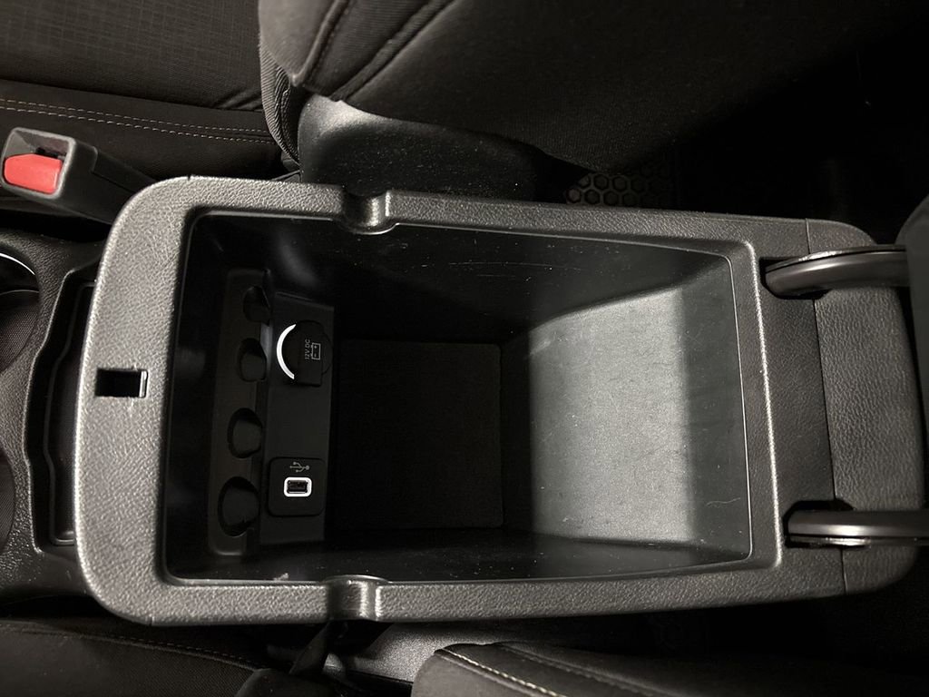 Used 2017 Jeep Cherokee Latitude w/ Cold Weather Group image 50