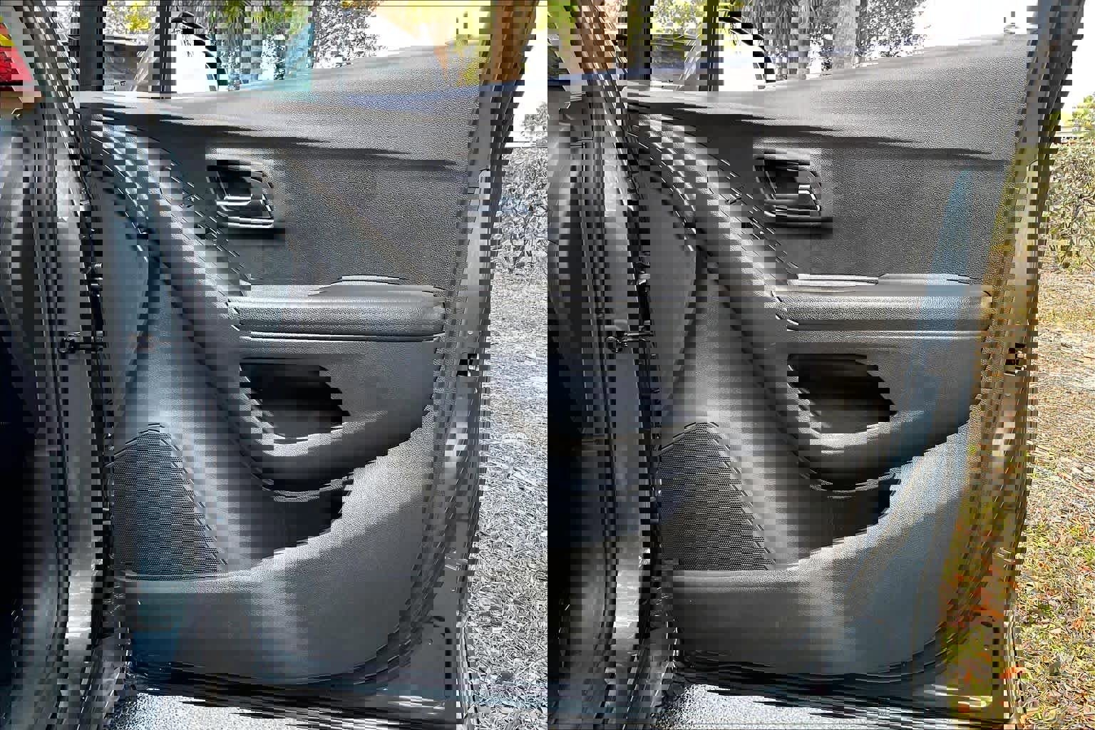 Used 2021 Chevrolet Trax LT w/ LT Convenience Package image 22