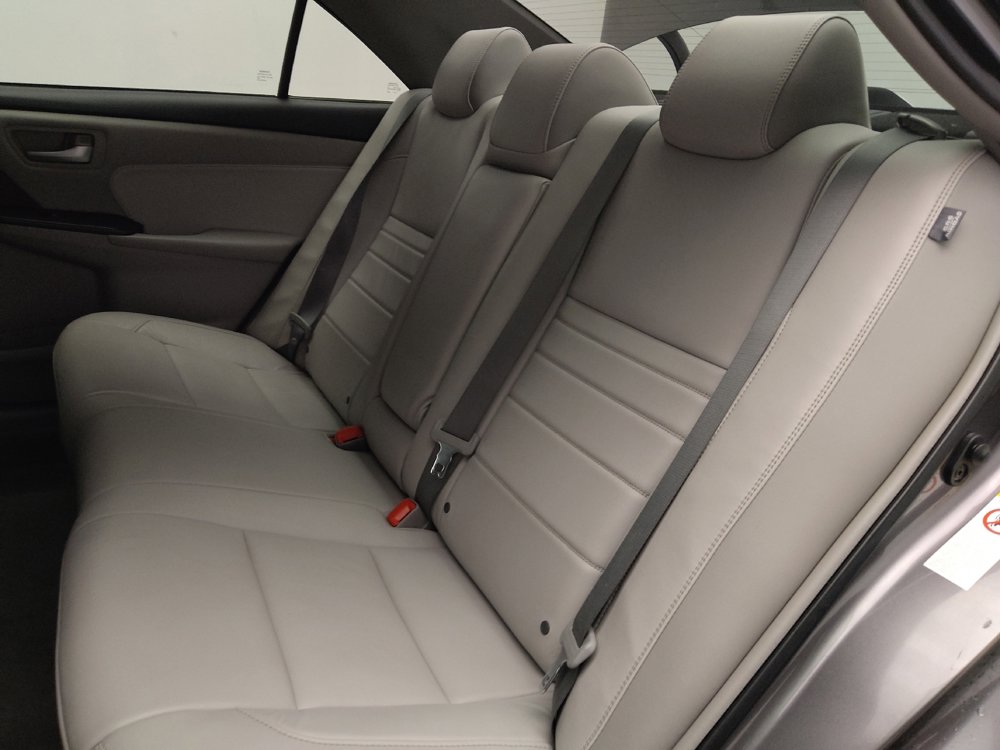 Used 2015 Toyota Camry XLE FWD image 18