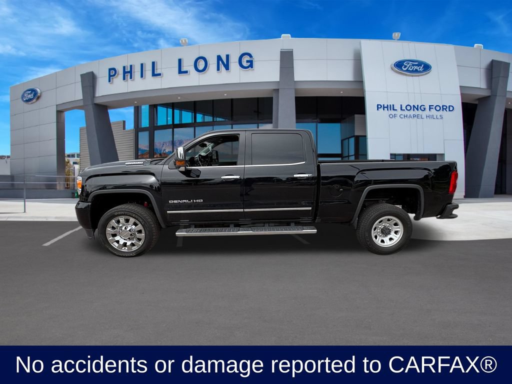 Used 2019 GMC Sierra 2500 Denali w/ Duramax Plus Package AWD/4WD image 2